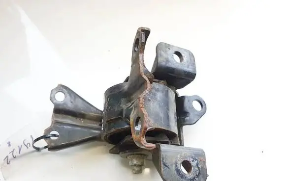 Mitsubishi ASX Engine mount bracket