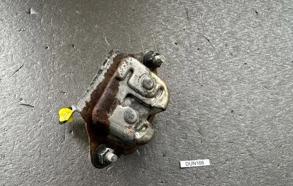 Loading door lock
