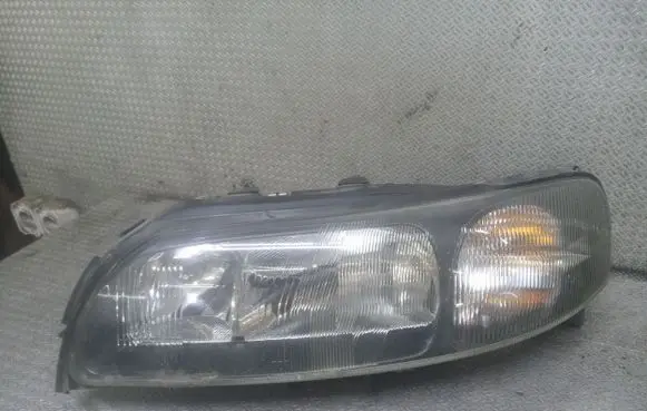 Volvo V70 Headlight/headlamp 8620686 89004805