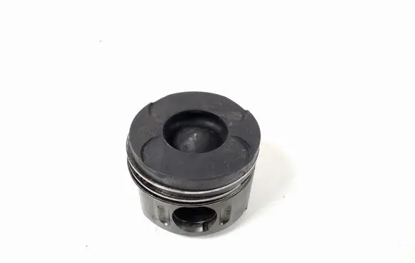 Mercedes-Benz E W210 Piston with connecting rod