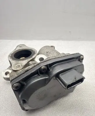 Mercedes-Benz A W176 EGR valve H8201143495 1501000111 147103371R