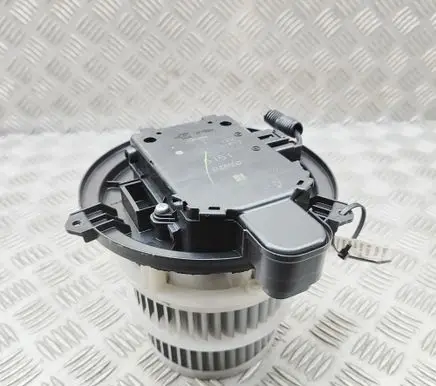 Lexus IS III XE30 Heater fan/blower 8710330480