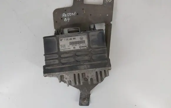 Volkswagen PASSAT B4 Engine control unit/module 0261203188189 8A0907311L