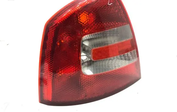 Skoda Octavia Mk2 (1Z) Rear/tail lights 1Z5945095A