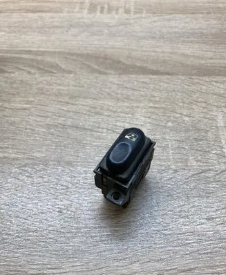 Renault Clio III Electric window control switch 
