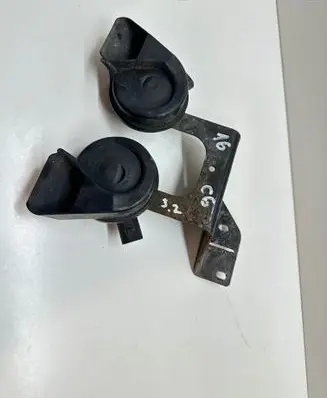 Audi A6 S6 C6 4F Horn signal