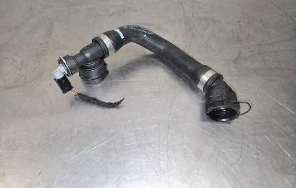 Mercedes-Benz GLC C254 Engine coolant pipe/hose A2545013802