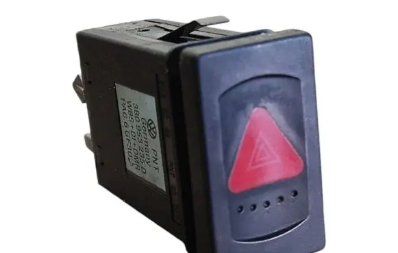 Volkswagen PASSAT B5.5 Hazard light switch 3B0953235D