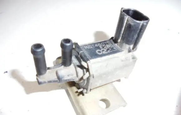 Mazda Demio Valve vacuum K5T48075