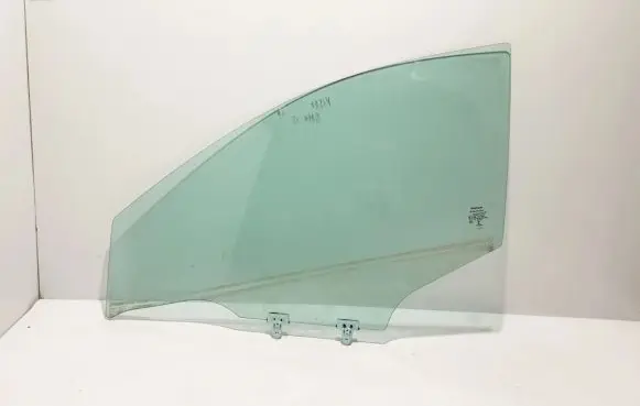 Nissan Qashqai Front door window glass four-door 803014EA0A