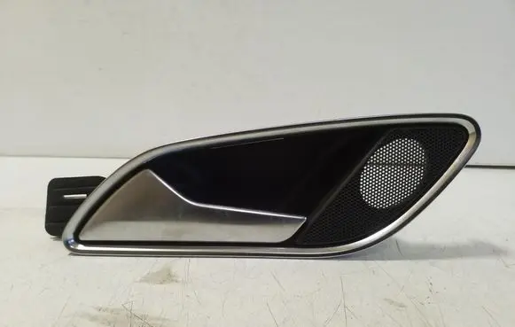 Audi Q3 8U Rear door interior handle 8U0839019C