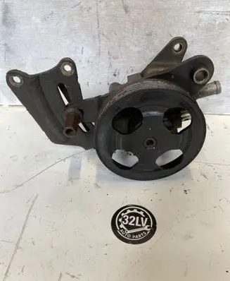 Mazda 626 Power steering pump GE4T62650C