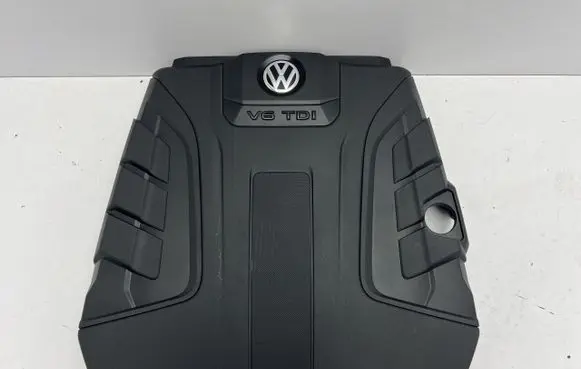 Volkswagen Touareg III Engine cover (trim) 4M4133849B