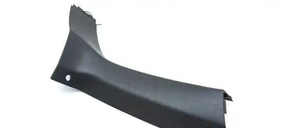 Mercedes-Benz ML W163 (D)pillar trim (top) A1636920203