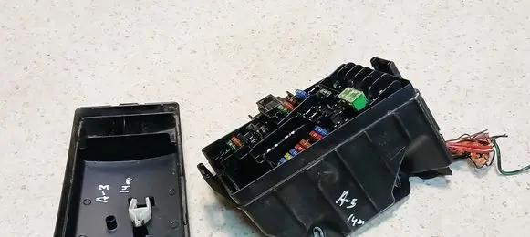 Fuse box set
