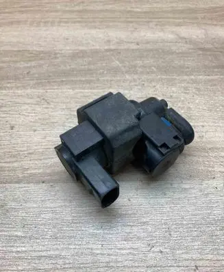 Audi A4 S4 B7 8E 8H Turbo solenoid valve 059906629A 059906628