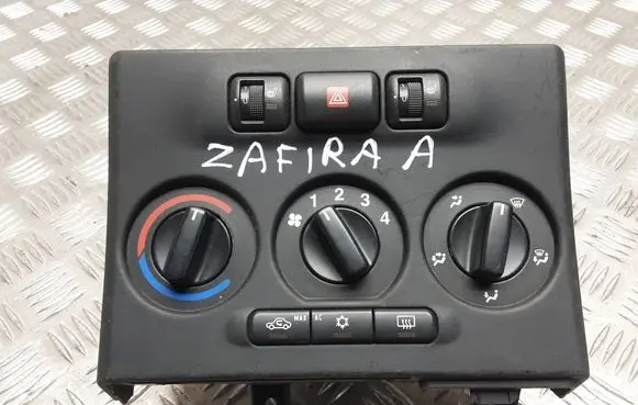 Opel Zafira A Climate control unit 90673