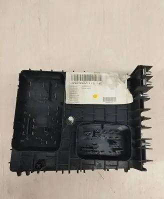 Volkswagen Touran I Fuse box set 1K0937804B 1K0937800E