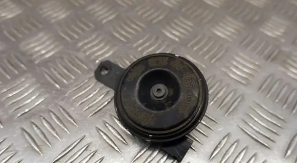 Toyota Prius+ (ZVW40) Horn signal 8651048070