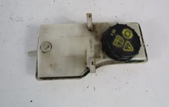Ford Focus C-MAX Brake fluid reservoir 03350886381