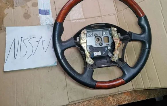 Nissan Primera Steering wheel DREWNO