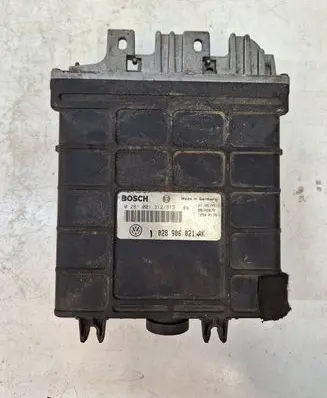 Volkswagen PASSAT B4 Engine control unit/module 028906021AK 28SA2672 0281001312