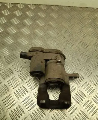 Hyundai Tucson TL Rear brake caliper 58230N7600