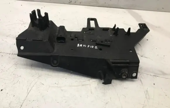 BMW 5 F10 F11 Other engine bay part 7811112 62440410