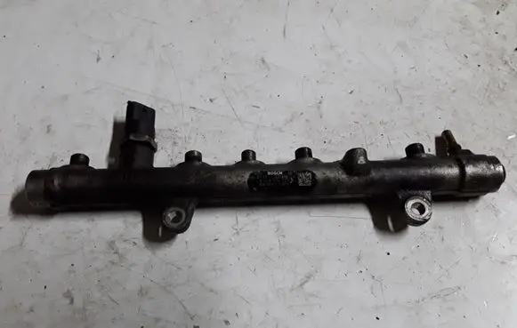 Renault Scenic II - Grand scenic II Fuel main line pipe 0445214065 8200330912