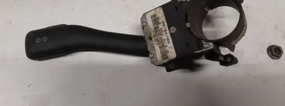 Audi A6 S6 C5 4B Indicator stalk 8L0953513G