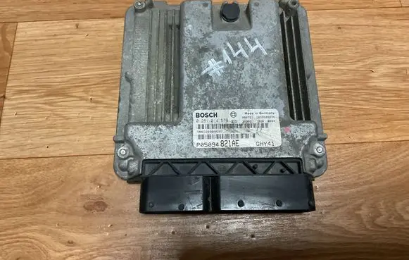 Dodge Journey Engine control unit/module 1039S28834 0281014579 P05094821AE