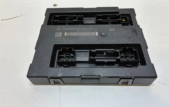 Audi A5 8T 8F Central body control module 8K0907064KD