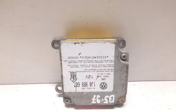 Volkswagen PASSAT B5 Airbag control unit/module 1J0909607