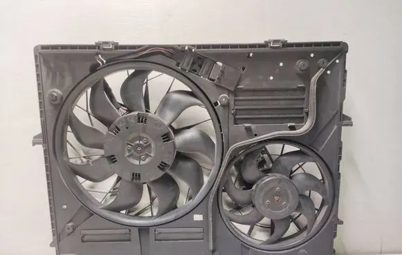 Volkswagen Touareg I Electric radiator cooling fan 7L0121207E 3135103589