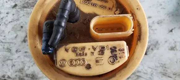 Volkswagen Polo IV 9N3 Fuel injection high pressure pump