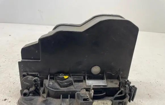 BMW 5 F10 F11 Rear door lock 7202148 A053702