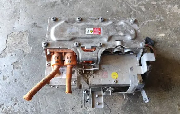 Audi Q3 F3 Voltage converter inverter 5NA907070