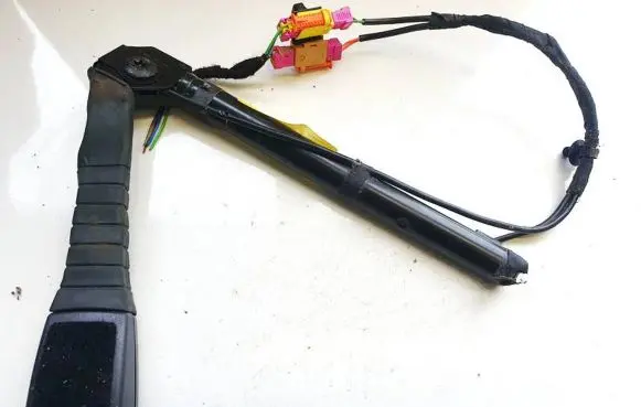 Opel Signum Front seatbelt buckle 13127944f r9031071666