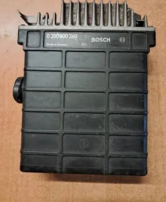 Mercedes-Benz E W124 Engine control unit/module 0280800260