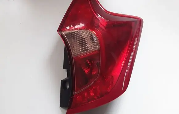 Nissan Note (E12) Rear/tail lights L90040288