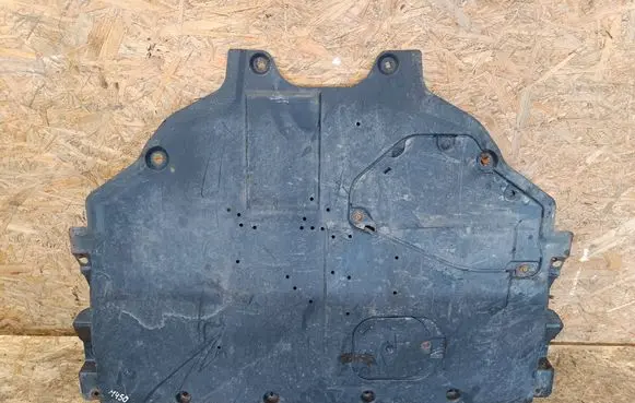 Mazda 3 III Engine splash shield/under tray K6805 T25JS20