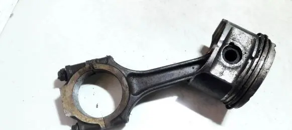 Ford Escort Piston with connecting rod 8mks