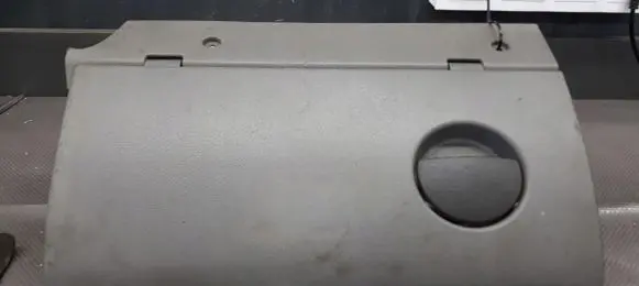 Opel Corsa C Glove box 09114401