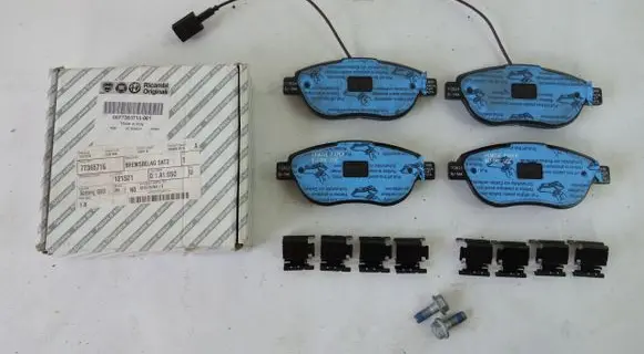 Fiat Fiorino Brake pads (front) 77365716