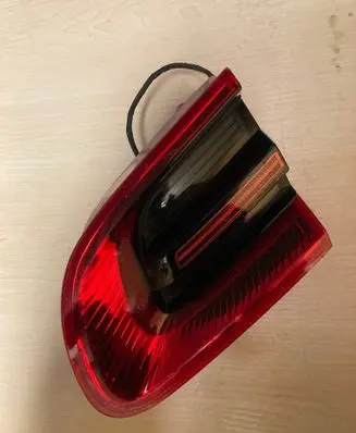 Porsche Macan (95B) Tailgate rear/tail lights 01150004 95B945094