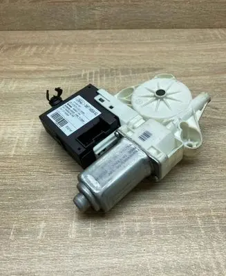 Ford C-MAX I Rear door window regulator motor 3M5T14B534AG 5WK11509F