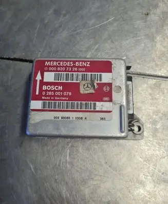 Mercedes-Benz S W140 Airbag control unit/module 0285001079 0008207326