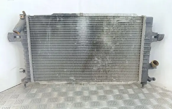 Opel Astra H Coolant radiator 63029A