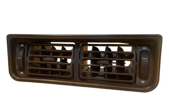 Ford Sierra Dash center air vent grill 83BGA014L21AA