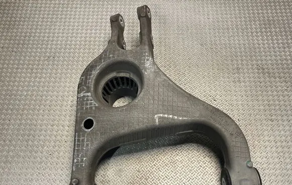 Rear upper control arm/wishbone